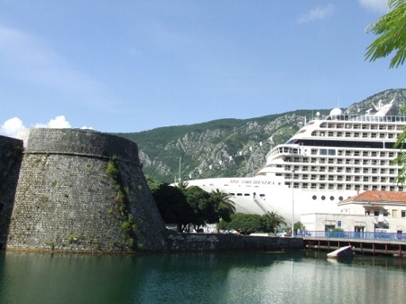 1A1A1ABROD FOTO LUKA KOTOR