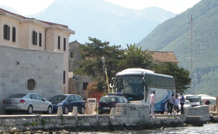 1AAAAUTOBUSBLOKIRAOPERAST