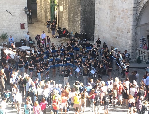 1AAORKESTARMLADIHCIRIH