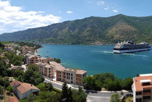 1A DOBROTA PALAZZI MIROX BOKA