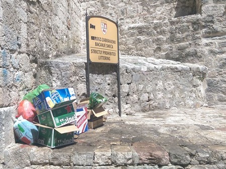 1Smece-dje-ne-treba cdm