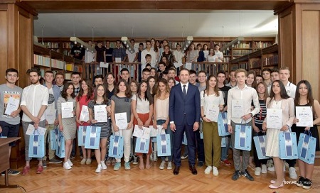 1a1a1anagradjeni 18 ucenici