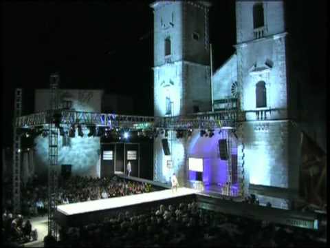 1a1a1modnarevijakatedrala