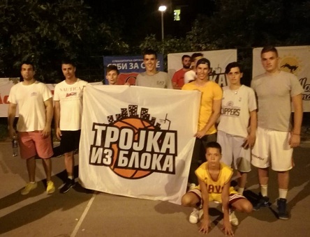 1a1a1trojkaizbloka182