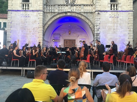 1a1akoncertcgsimforkestar18