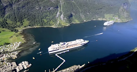 1a1asea walk geiranger