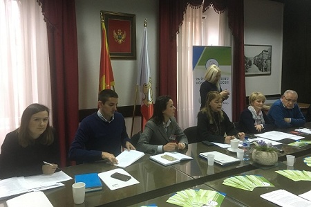 1a1ekocentardelfin010318