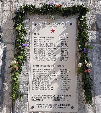 1a1spomenik orahovac 18