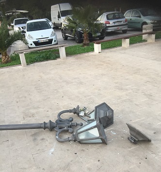 1aaslomljenaulicnasv