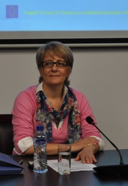 A17LJRADUNOVICRADIODUX