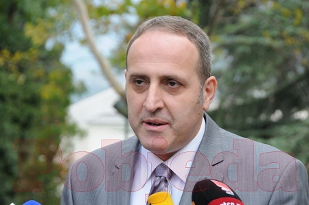 Andrija-Popovic vebido.de