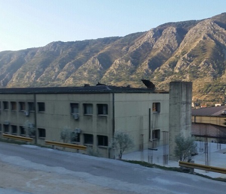 agimnazija ostecen krov