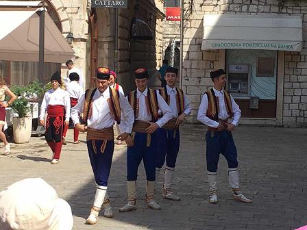 image-0-02-05-a7acc8342f34879b2d9492b66f75b91eaac3e26b20fda9f9e2a6fa82011de69d-V