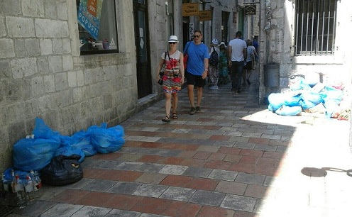 kotor smece stari grad 222