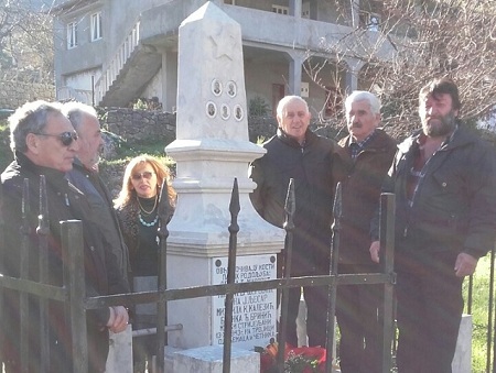 spomenik trojica dec 16