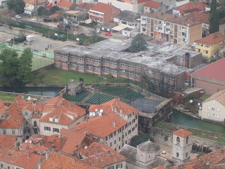 st grad sa parilom i tab