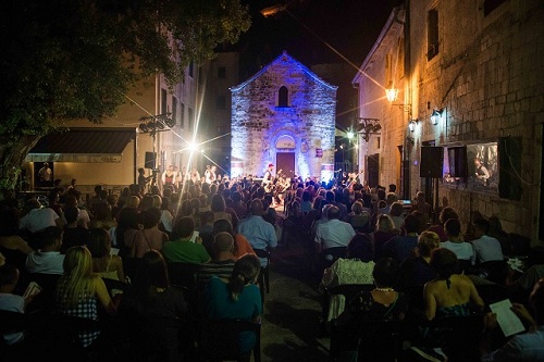 vece filmsk ei klapske pjesme